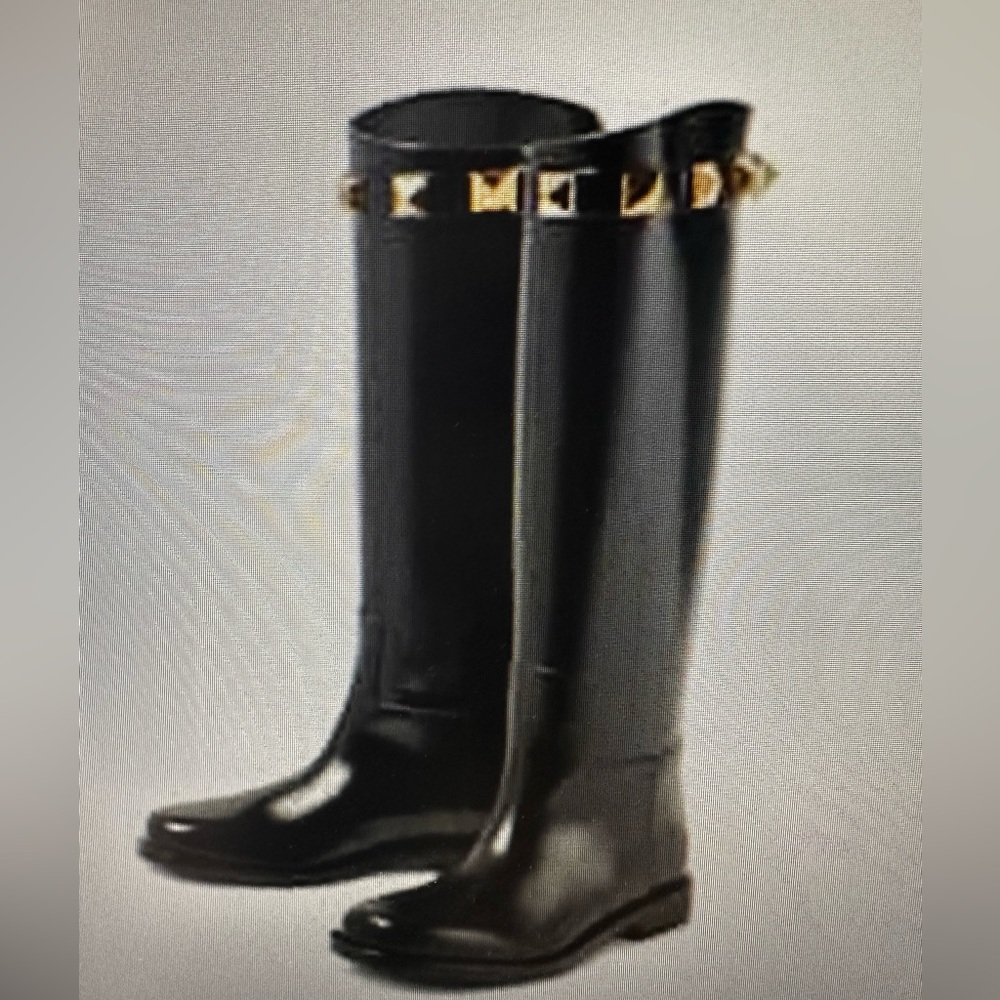 Black, low heeled knee high, knee-high boots